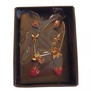 Avon Breast Cancer Awareness Pink Rhinestone Stud Earrings 4 Pack New